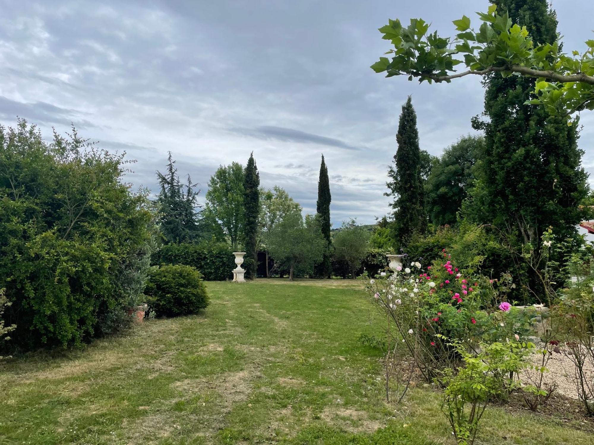 La Bastide De Guiche Entre Ocean Et Montagnes Apartment Exterior photo