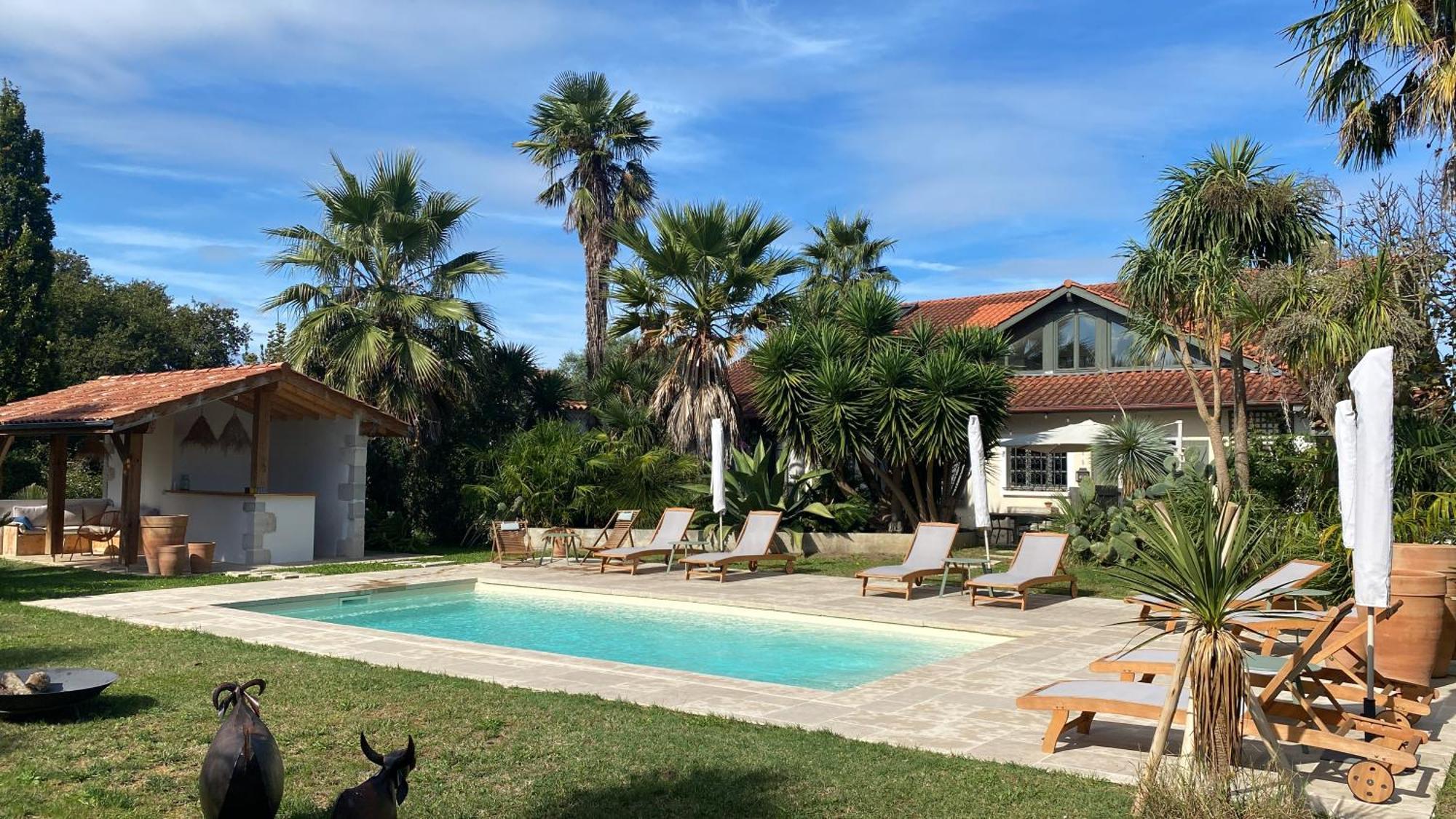 La Bastide De Guiche Entre Ocean Et Montagnes Apartment Exterior photo